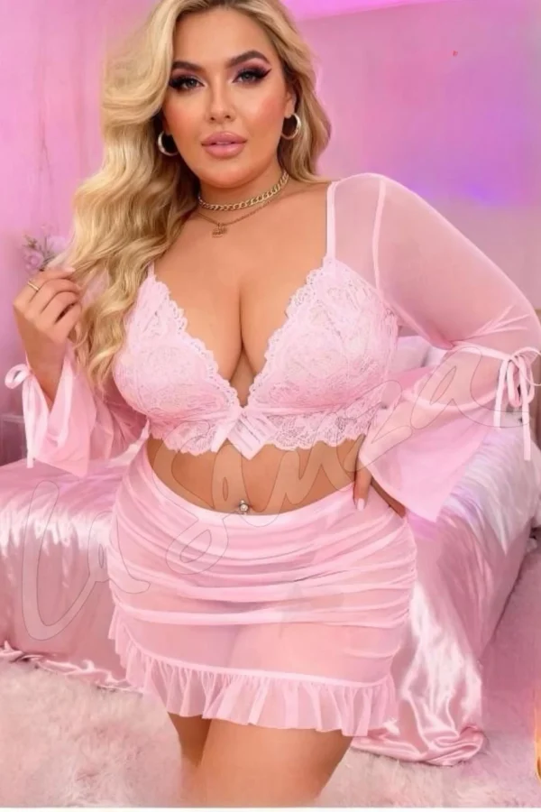 Irresistible Romantic Lace Set